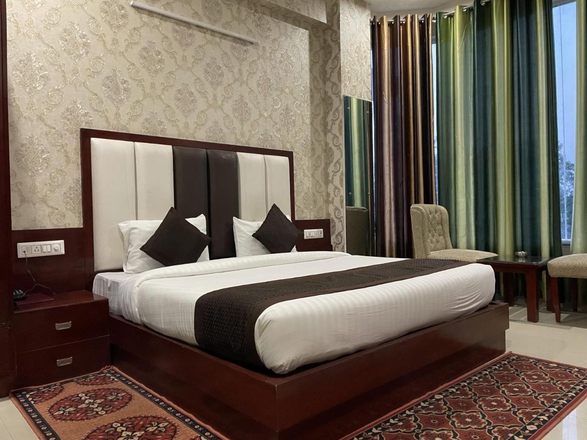 Raiwala Sumedha G Village Resort And Spa מראה חיצוני תמונה